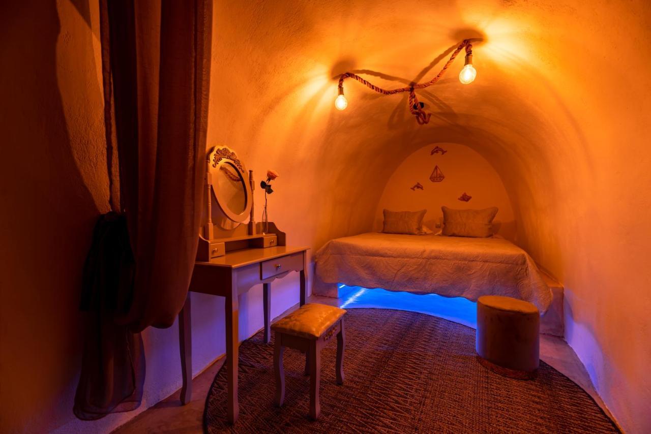 Black Bay Caves Suites Akrotírion المظهر الخارجي الصورة